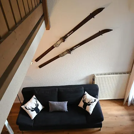 Gemuetliche Maisonette-wohnung Mit Balkon *