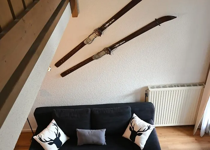 Gemuetliche Maisonette-wohnung Mit Balkon *